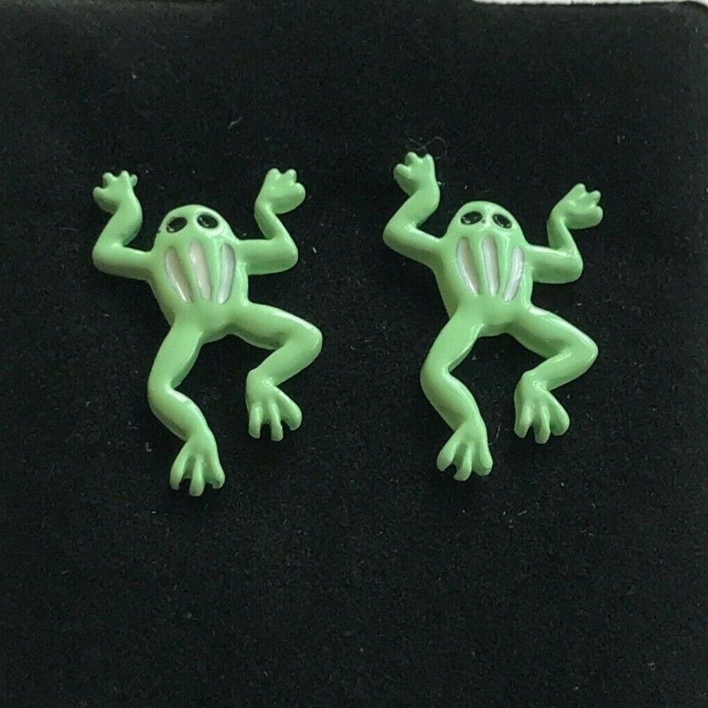 Green Tree Frog Earrings Pierced Post Star Wars Mandalorian The Child